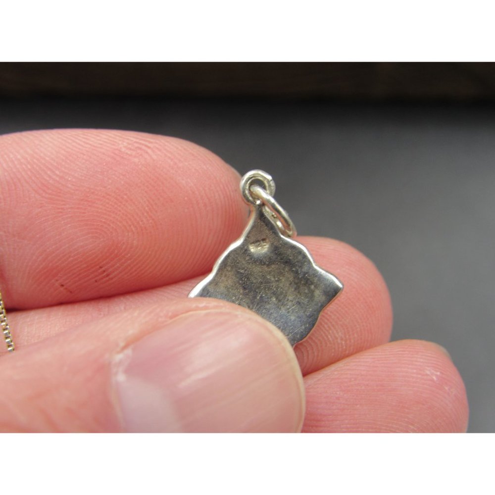 18" Sterling Silver Small Celtic Pattern Pendant Necklace Vintage Minimalist - Picture 3 of 6